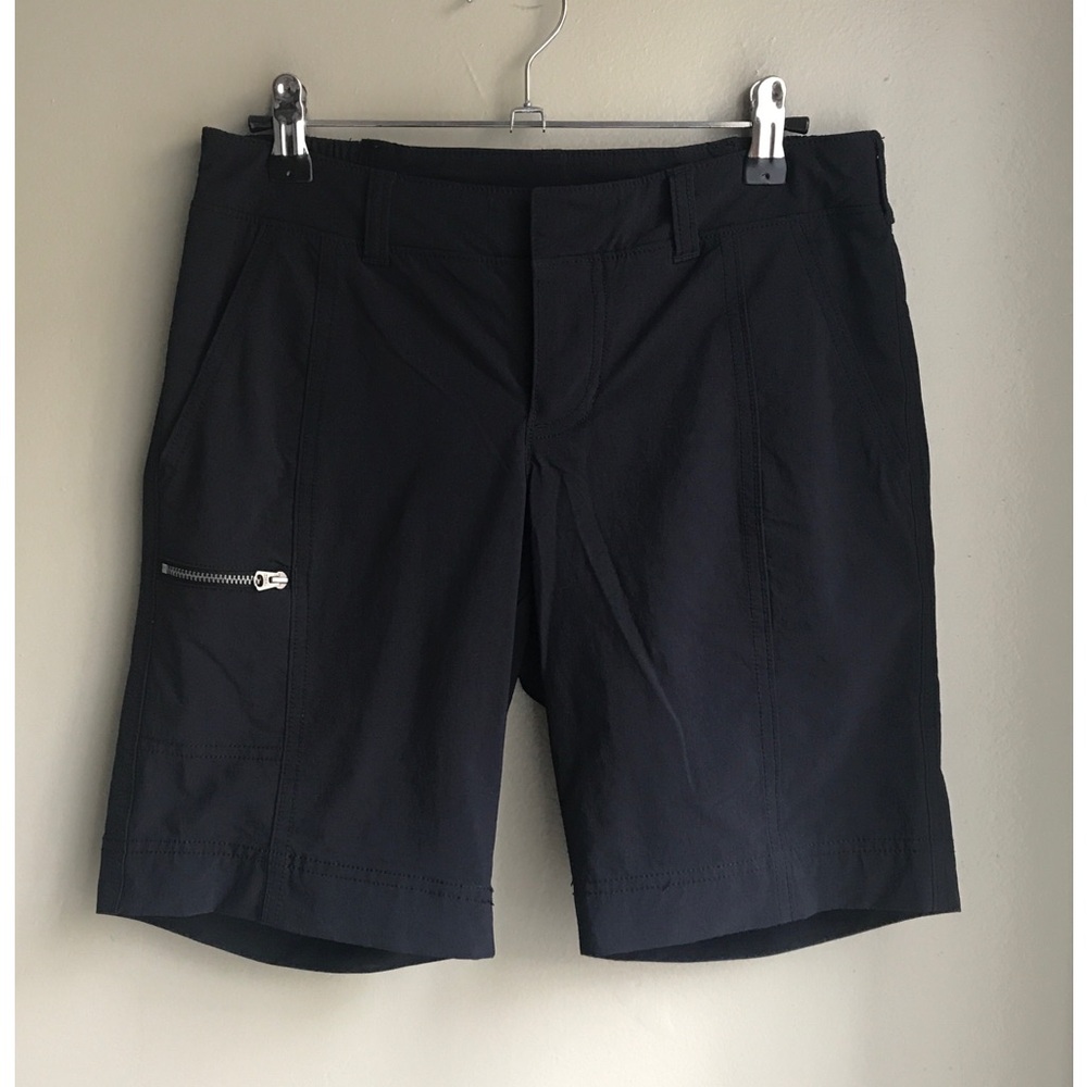 Athleta Black Activewear Women's Shorts Bermuda Gym Walking Run Hike Size: 2